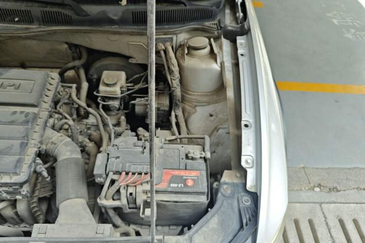 Used Volkswagen C-TREK 2017 1.6L Automatic Comfort Model Engine Bay Left