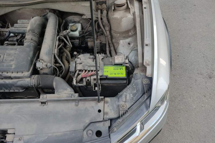 Used Volkswagen C-TREK 2017 230TSI DSG Luxury Model Engine Bay Left