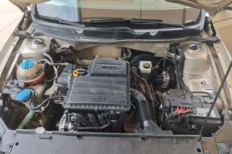 Used Volkswagen C-TREK 2017 1.6L Automatic Comfort Model Engine Bay