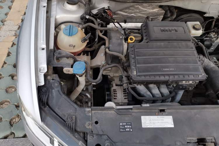Used Volkswagen C-TREK 2017 1.6L Automatic Comfort Model Engine Bay Right