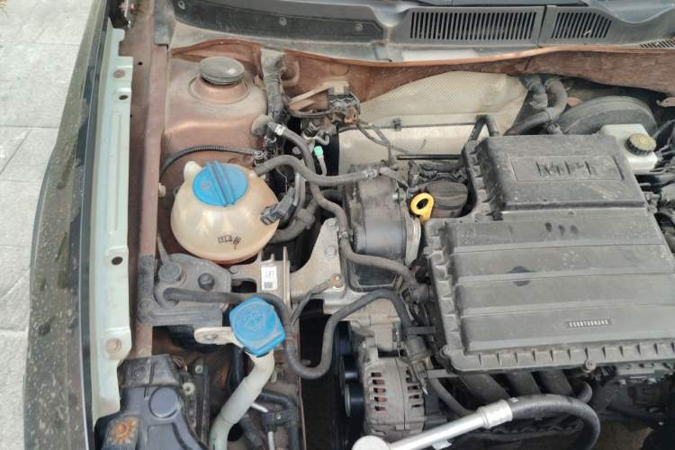 Used Volkswagen C-TREK 2017 1.6L Automatic Comfort Model Engine Bay Right