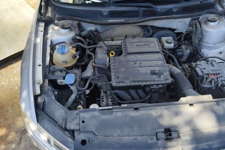 Used Volkswagen C-TREK 2017 1.6L Automatic Comfort Model Engine Bay Right