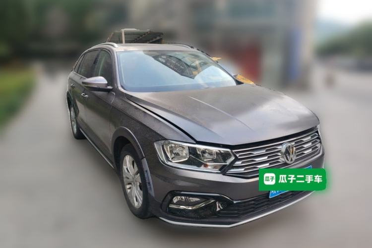 Used Volkswagen C-TREK 2017 1.6L Automatic Comfort Model Front Right 45 Deg