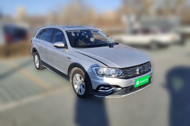 Used Volkswagen C-TREK 2017 1.6L Automatic Comfort Model Front Right 45 Deg