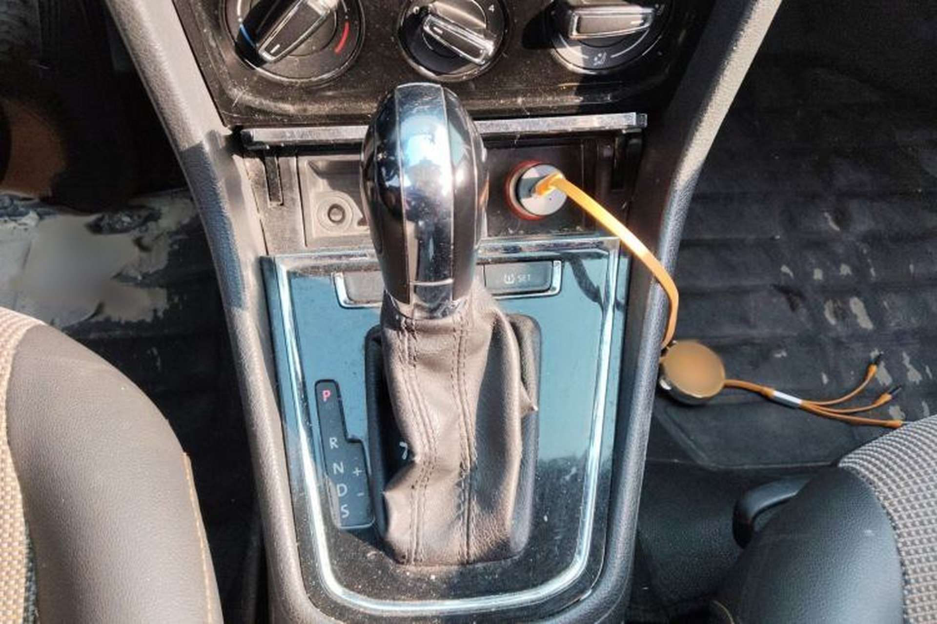 Used Volkswagen C-TREK 2017 1.6L Automatic Comfort Model Gear Lever
