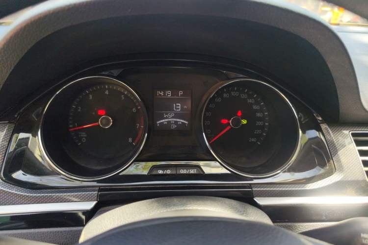 Used Volkswagen C-TREK 2017 1.6L Automatic Comfort Model Instrument Cluster