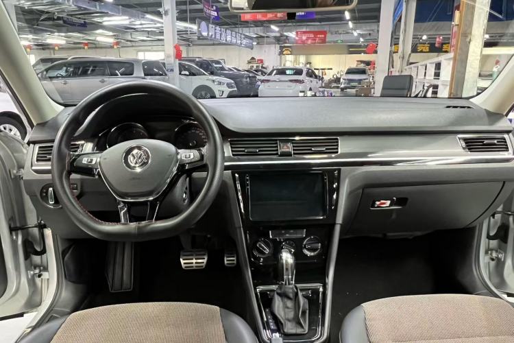 Used Volkswagen C-TREK 2017 230TSI DSG Comfort Version Interior 1