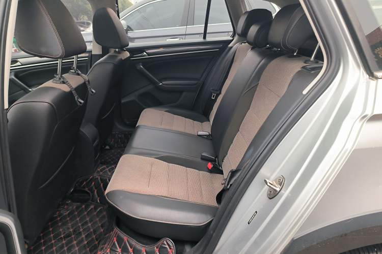 Used Volkswagen C-TREK 2017 1.6L Automatic Comfort Model Interior 4
