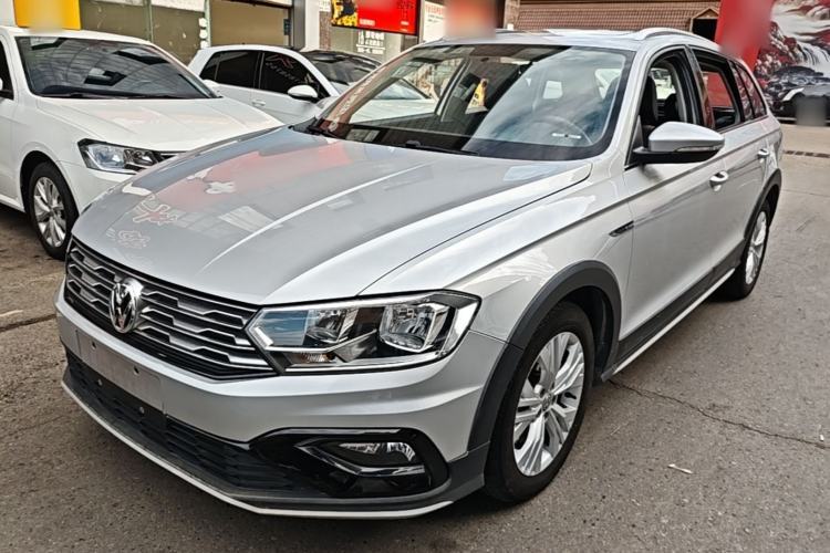 Volkswagen C-TREK 2017 230TSI Manual Comfort Version usado Guazi used car, China used car export, Used car for sale, Used cars, Cheapest cars for sale
