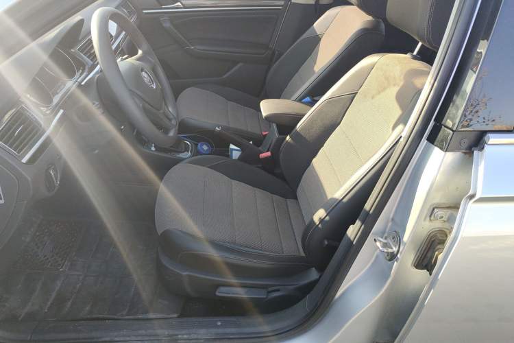 Used Volkswagen C-TREK 2017 1.6L Automatic Comfort Model Left Front Seat