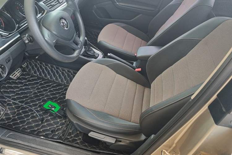 Used Volkswagen C-TREK 2017 1.6L Automatic Comfort Model Left Front Seat