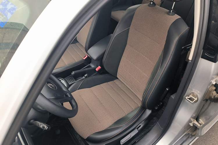 Used Volkswagen C-TREK 2017 1.6L Automatic Comfort Model Left Front Seat