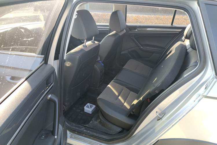 Used Volkswagen C-TREK 2017 1.6L Automatic Comfort Model Left Rear Seat