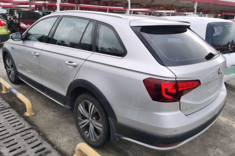 Used Volkswagen C-TREK 2017 1.6L Manual Luxury Model Left Side