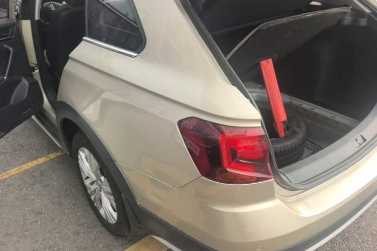 Used Volkswagen C-TREK 2017 1.6L Automatic Comfort Model Rear Left 45 Deg