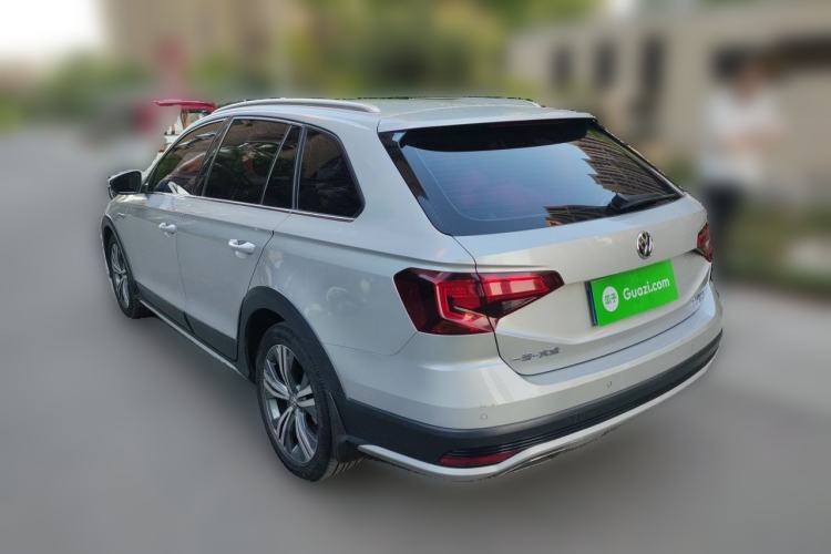 Used Volkswagen C-TREK 2017 230TSI DSG Luxury Model Rear Left 45 Deg