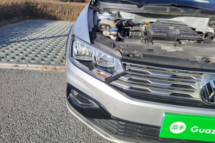 Used Volkswagen C-TREK 2017 1.6L Automatic Comfort Model Right Front Headlight