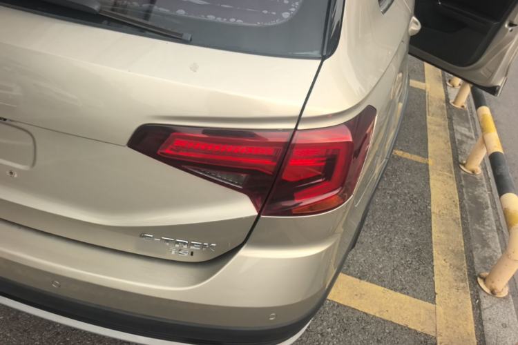 Used Volkswagen C-TREK 2017 1.6L Automatic Comfort Model Right Rear Taillight