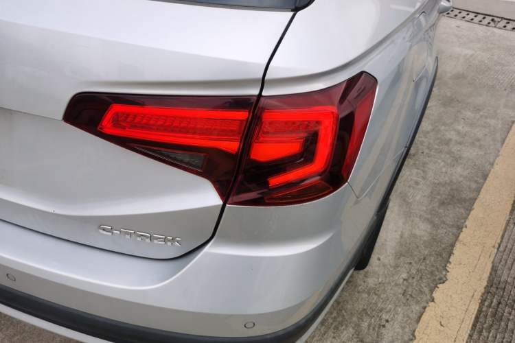 Used Volkswagen C-TREK 2017 1.6L Manual Luxury Model Right Rear Taillight