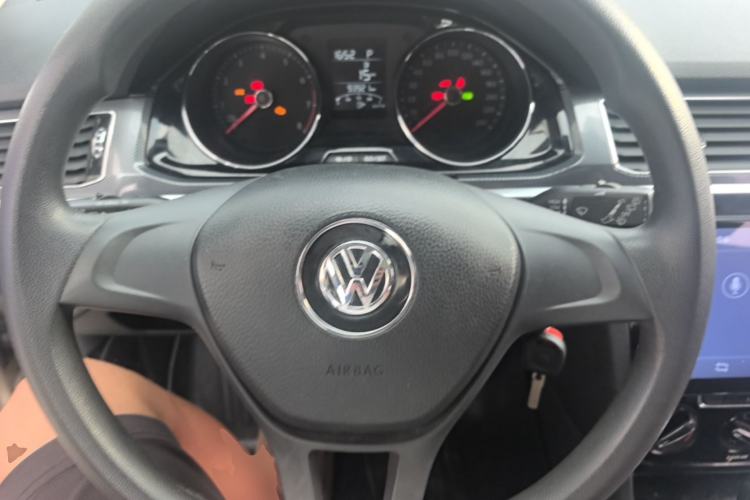 Used Volkswagen C-TREK 2017 1.6L Automatic Comfort Model Steering Wheel