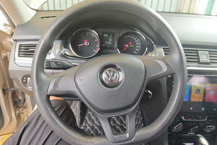 Used Volkswagen C-TREK 2017 1.6L Automatic Comfort Model Steering Wheel