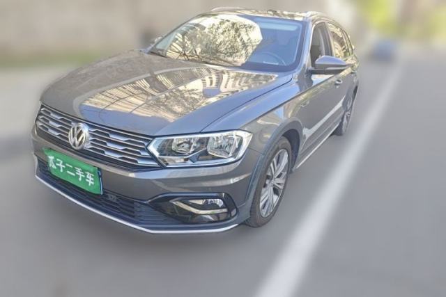 Used Volkswagen C-TREK 2017 1.6L Automatic Luxury Model