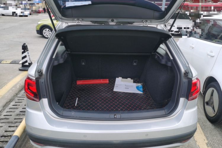 Used Volkswagen C-TREK 2017 1.6L Manual Luxury Model Trunk