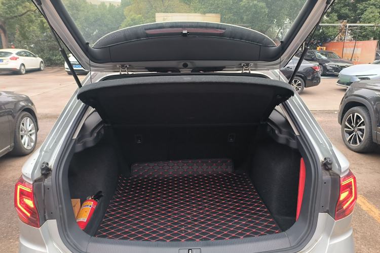 Used Volkswagen C-TREK 2017 1.6L Automatic Comfort Model Trunk