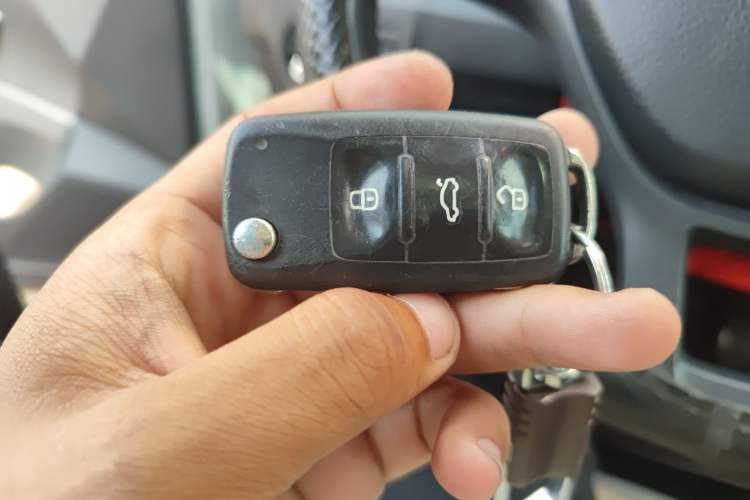Used Volkswagen C-TREK 2017 1.6L Automatic Comfort Model Vehicle Key