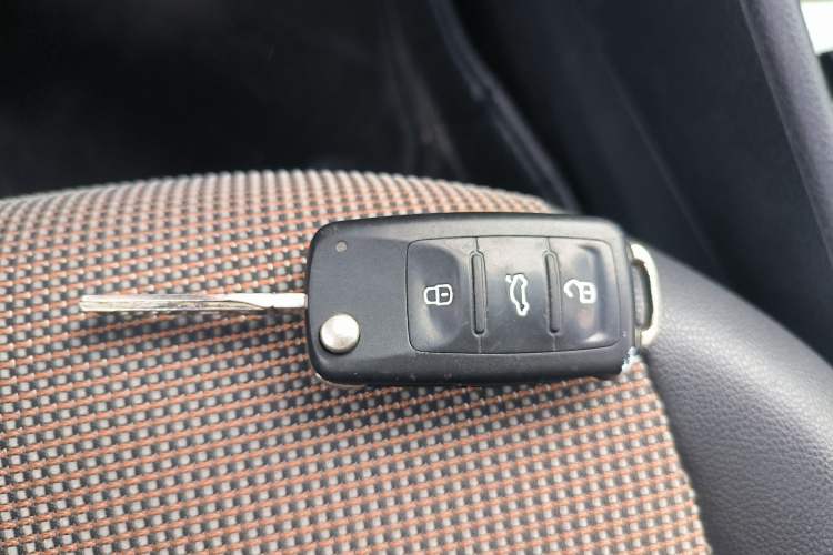 Used Volkswagen C-TREK 2017 1.6L Automatic Comfort Model Vehicle Key