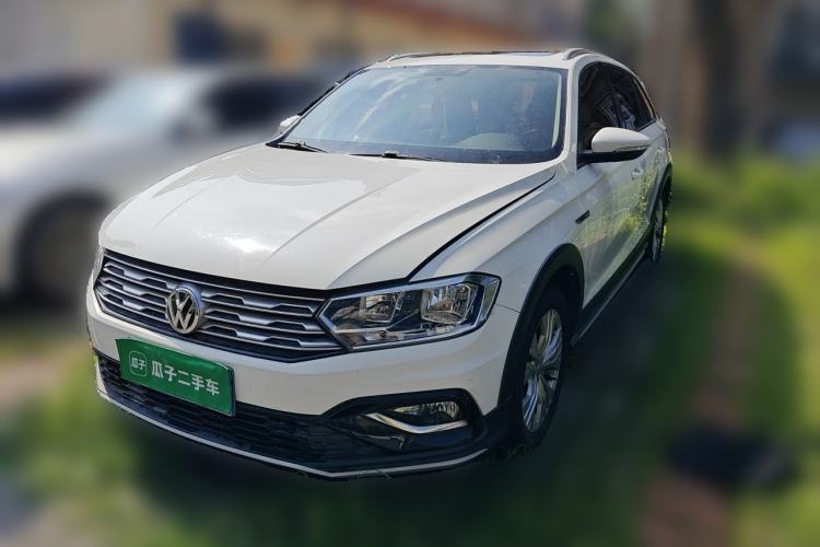 Used Volkswagen C-TREK 2017 1.6L Automatic Comfort Model Guazi used car, China used car export, Used car for sale, Used  cars, Cheapest cars for sale