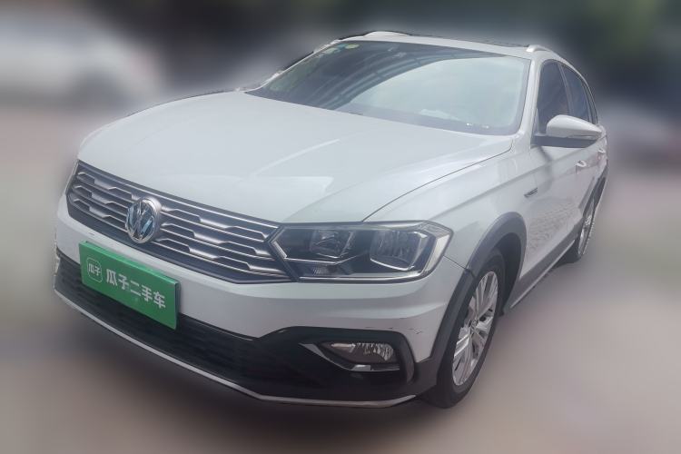 Used Volkswagen C-TREK 2017 1.6L Automatic Comfort Model Guazi used car, China used car export, Used car for sale, Used cars, Cheapest cars for sale
