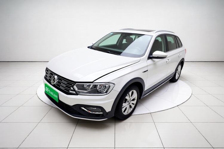 Ojetý Volkswagen C-TREK 2017 230TSI DSG Comfort Version Guazi used car, China used car export, Used car for sale, Used  cars, Cheapest cars for sale