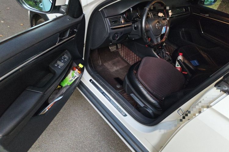 Used Volkswagen C-TREK 2017 230TSI DSG Comfort Version Driver Seat