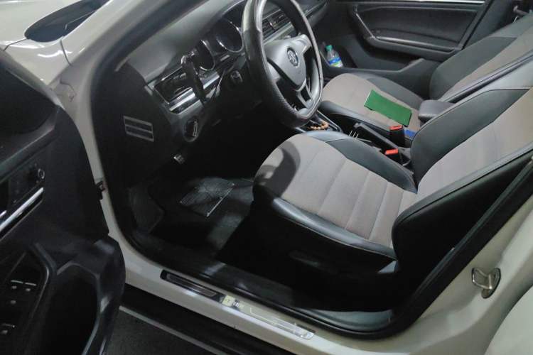 Used Volkswagen C-TREK 2017 230TSI DSG Comfort Version Driver Seat