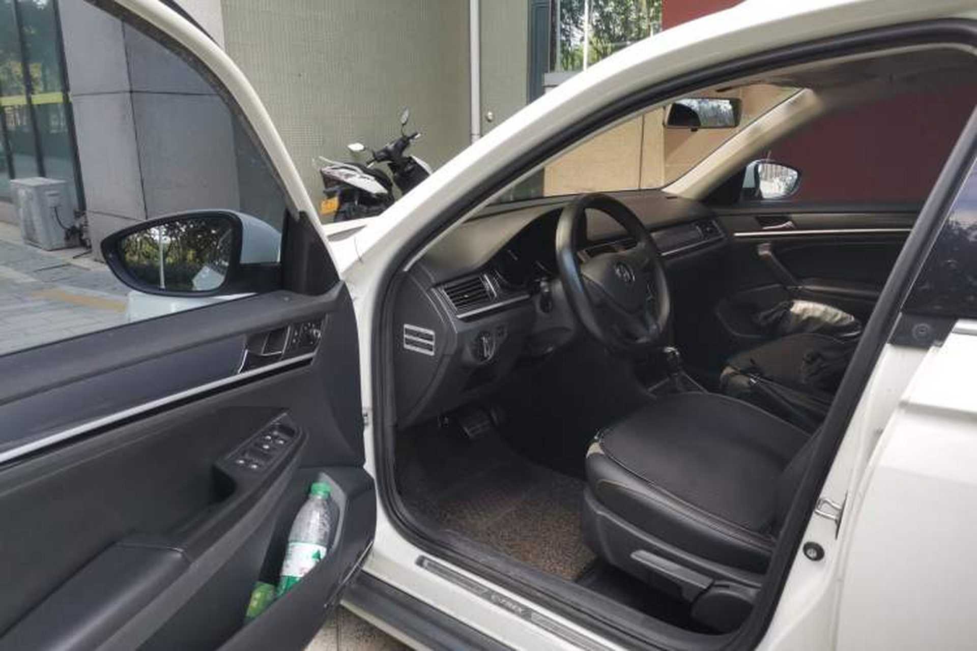 Used Volkswagen C-TREK 2017 1.6L Automatic Comfort Model Driver Seat