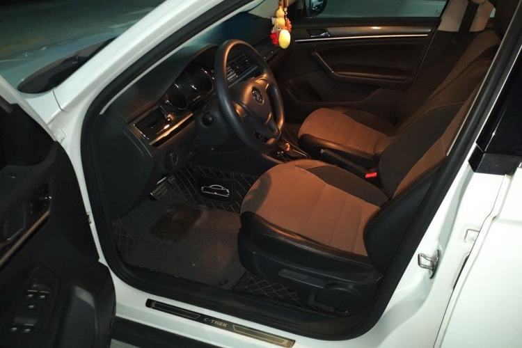 Used Volkswagen C-TREK 2017 1.6L Automatic Comfort Model Driver Seat
