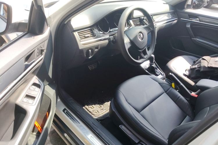 Used Volkswagen C-TREK 2017 1.6L Automatic Comfort Model Driver Seat