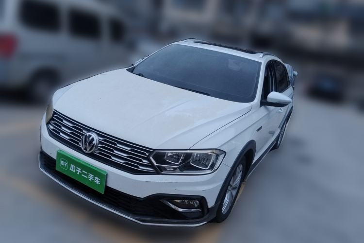 Used Volkswagen C-TREK 2017 230TSI DSG Comfort Version Guazi used car, China used car export, Used car for sale, Used cars, Cheapest cars for sale