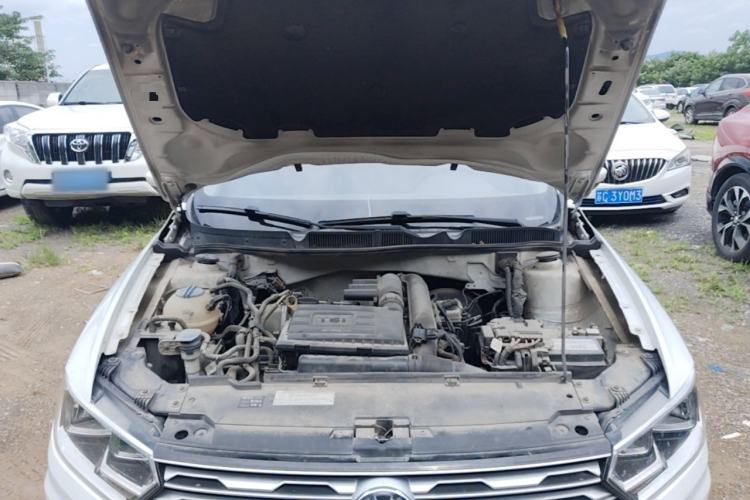 Used Volkswagen C-TREK 2017 230TSI DSG Comfort Version Engine Bay