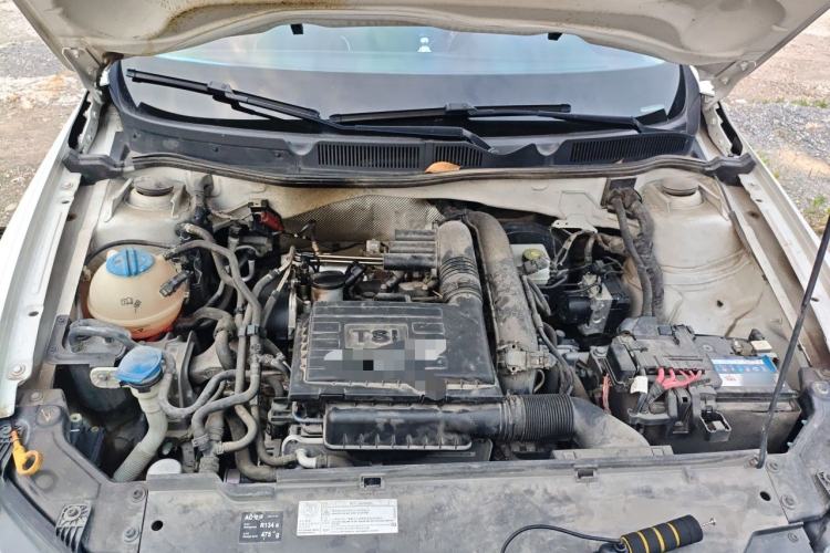 Used Volkswagen C-TREK 2017 230TSI DSG Luxury Model Engine Bay