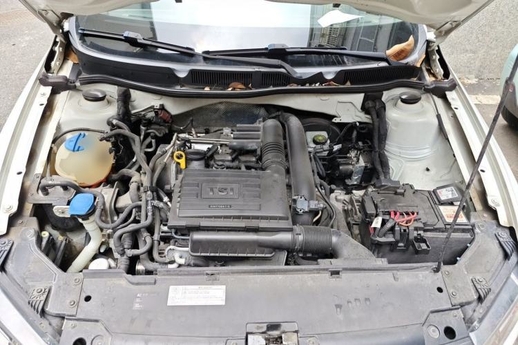 Used Volkswagen C-TREK 2017 230TSI DSG Comfort Version Engine Bay