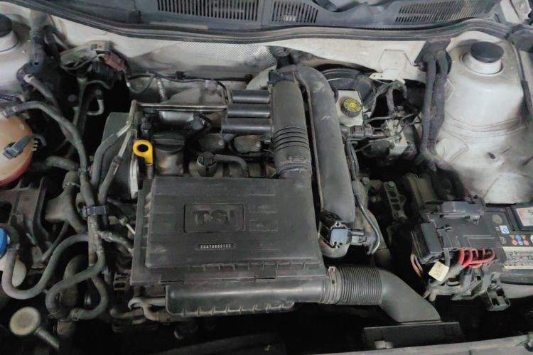 Used Volkswagen C-TREK 2017 230TSI DSG Comfort Version Engine Bay