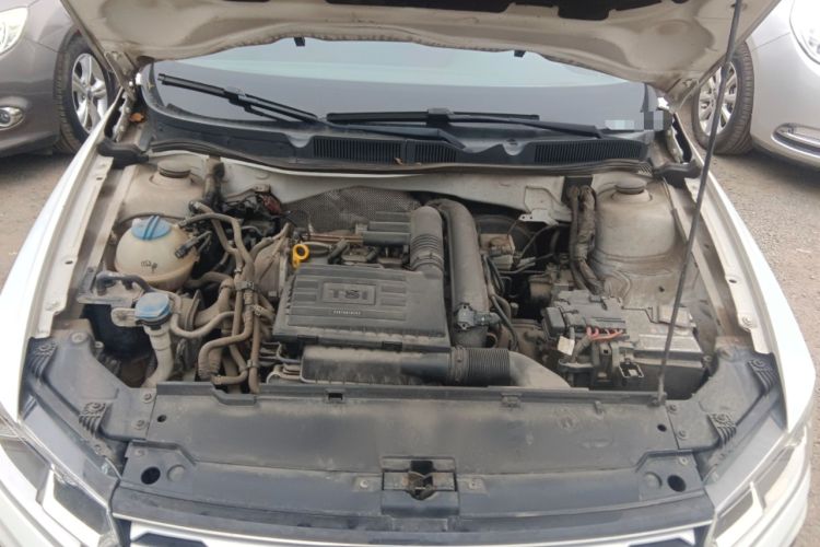 Used Volkswagen C-TREK 2017 230TSI DSG Comfort Version Engine Bay