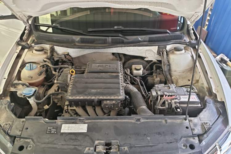 Used Volkswagen C-TREK 2017 1.6L Automatic Comfort Model Engine Bay