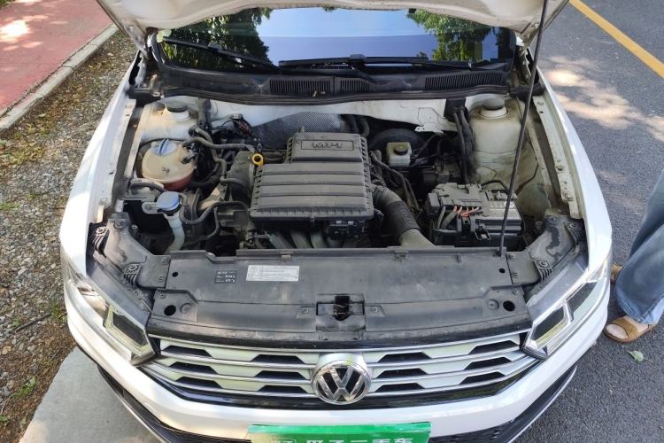 Used Volkswagen C-TREK 2017 1.6L Automatic Comfort Model Engine Bay