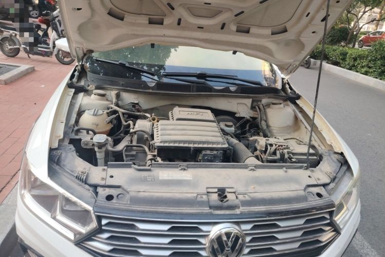 Used Volkswagen C-TREK 2017 1.6L Automatic Comfort Model Engine Bay