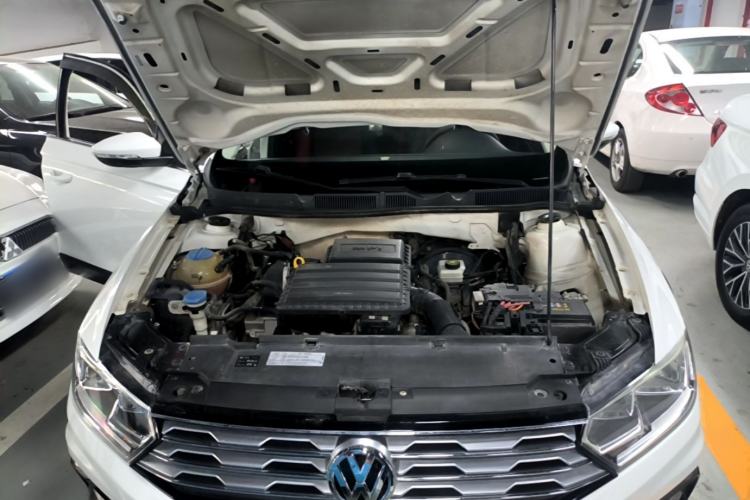 Used Volkswagen C-TREK 2017 1.6L Manual Comfort Model Engine Bay