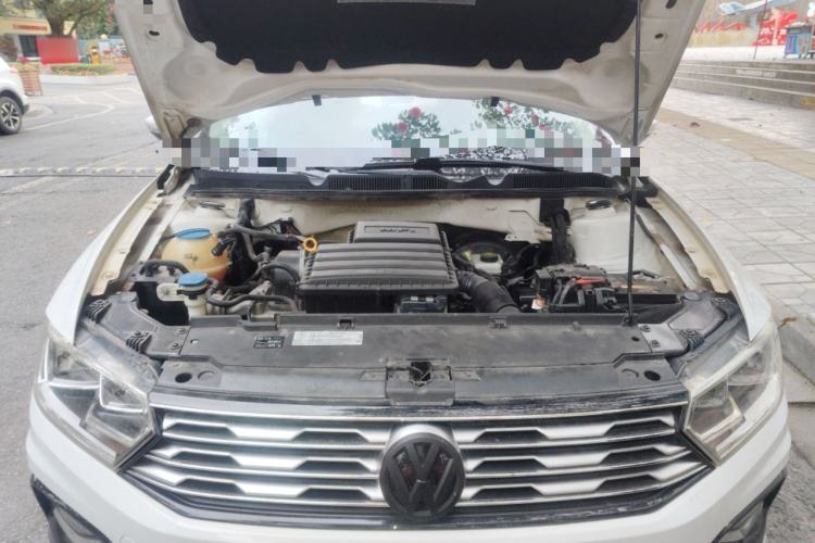 Used Volkswagen C-TREK 2017 1.6L Automatic Comfort Model Engine Bay