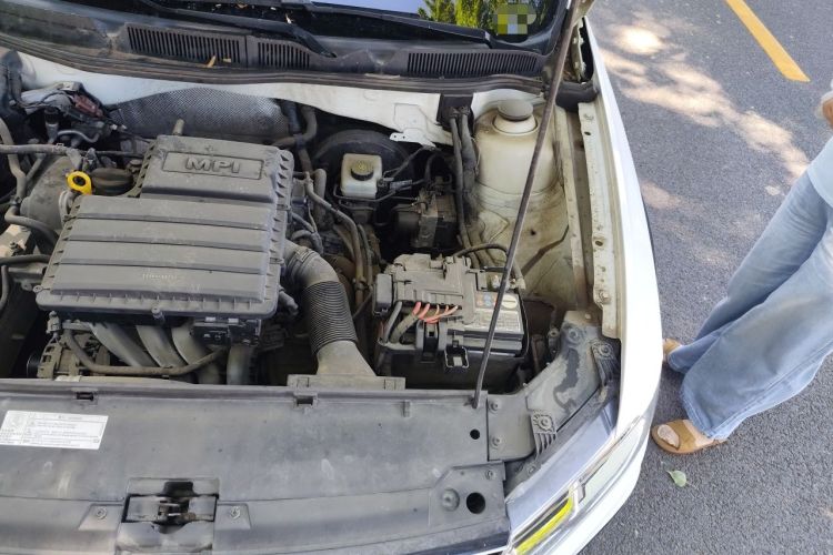 Used Volkswagen C-TREK 2017 1.6L Automatic Comfort Model Engine Bay Left